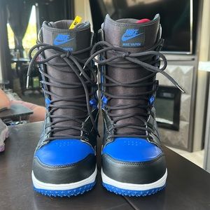 Nike Vapen Snowboard Boots